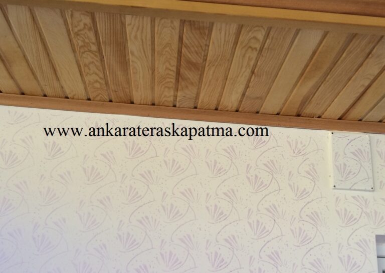 Duvar Kağıt Kaplamalı Teras Kapatma